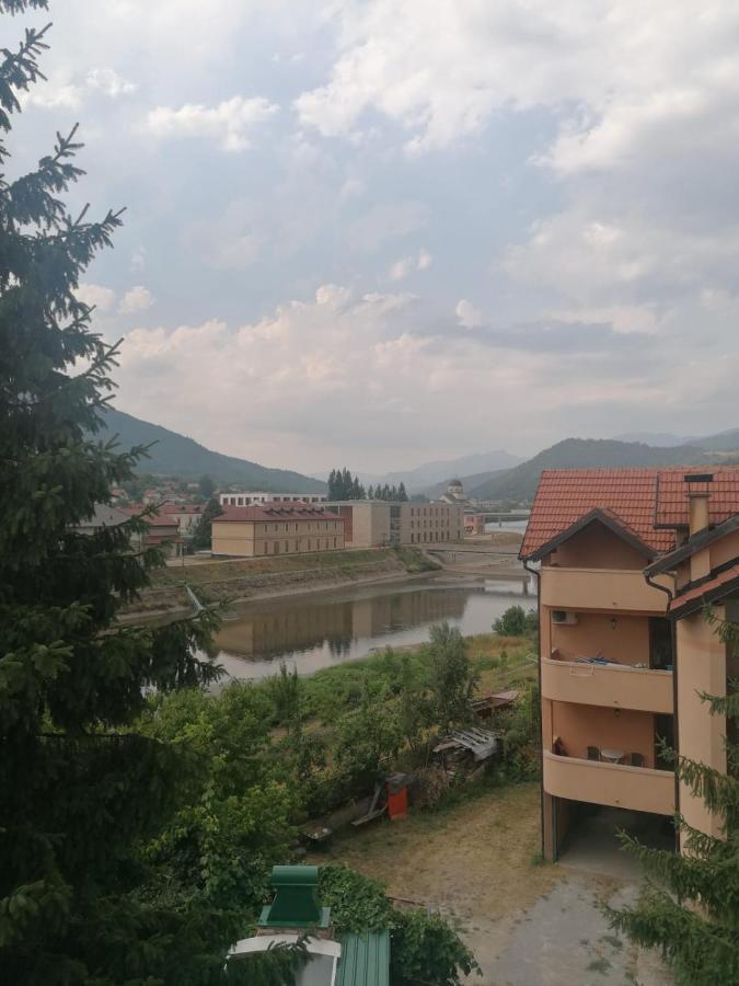 Apartmani Bambola Вишеград Екстер'єр фото